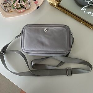 lululemon cross body bag!